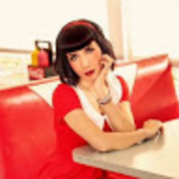 Meet your Posher, Kelly - Picture 1 of 1